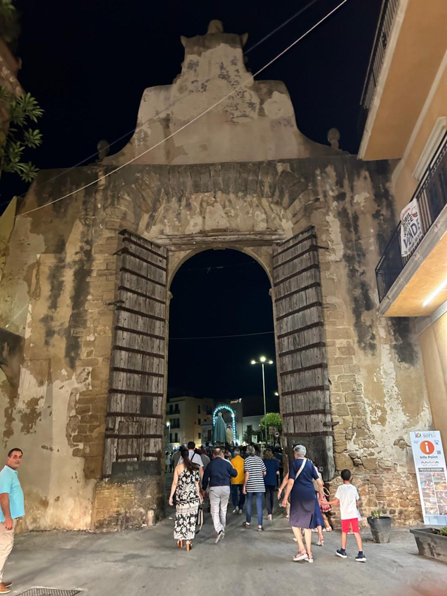 Апартаменты Porta Palermo Centro Шакка Экстерьер фото